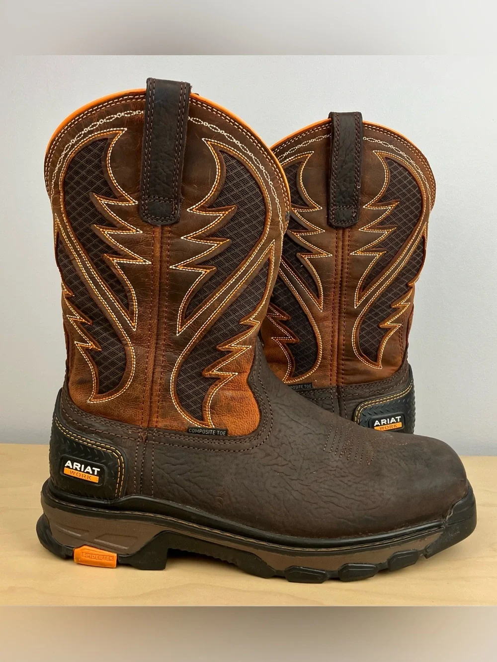 Ariat Men’s Size 9.5 EE Wide Intrepid VentTEK Composite Toe Work Boots Leather.